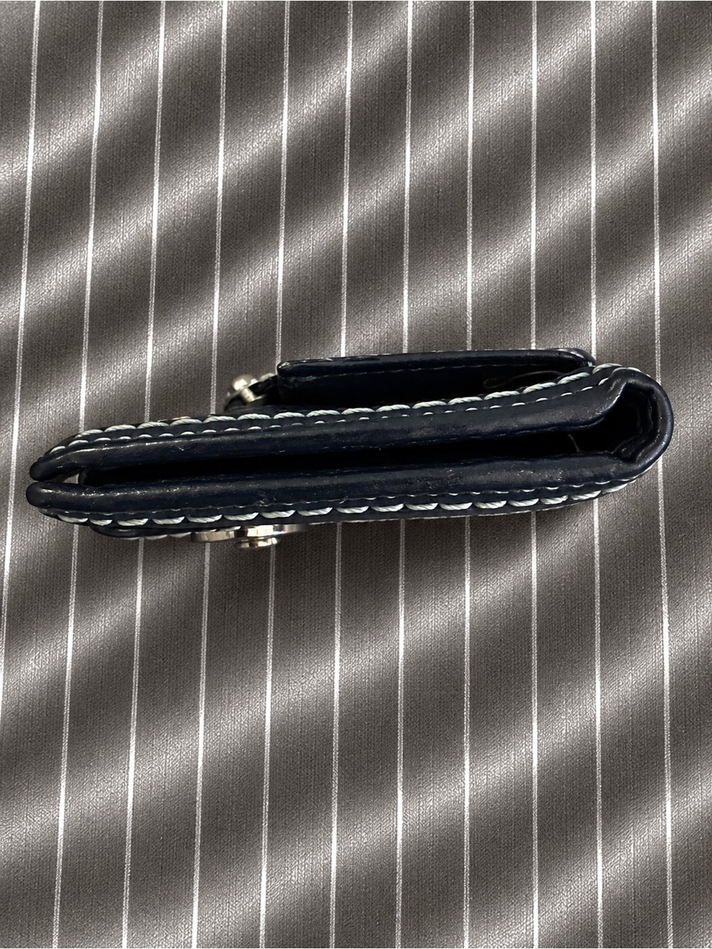Coach Navy Leather Turnlock Bifold Wallet - Picture 6 of 14